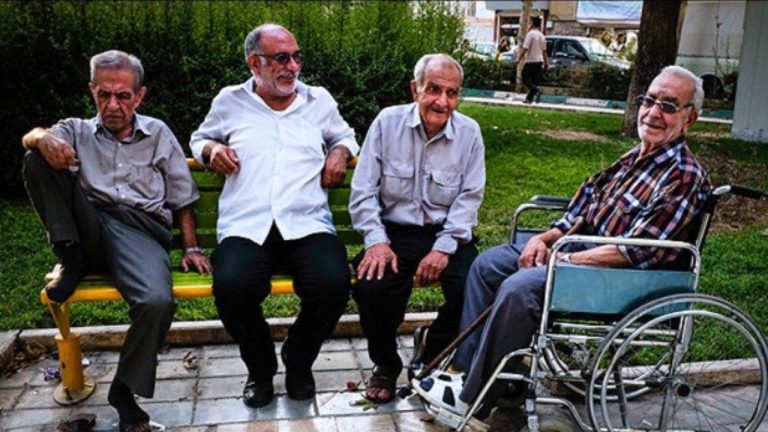 حقوق سال 1401 بازنشستگان تا پایان هفته واریز میشود؟