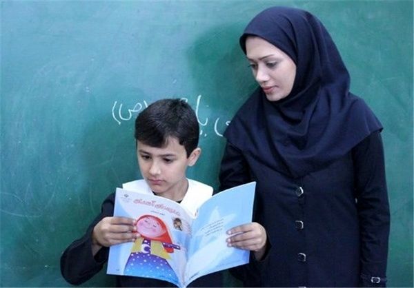 اعلام حداقل حقوق معلمان از سوی مجلس