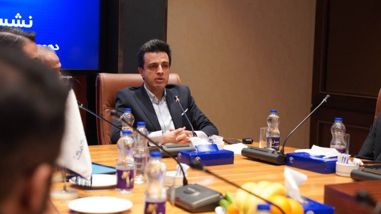 در قوانین واردات و گارانتی باید بازنگری صورت گیرد!