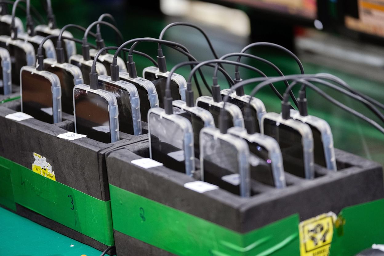 ملی سازی صنعت موبایل در ایران