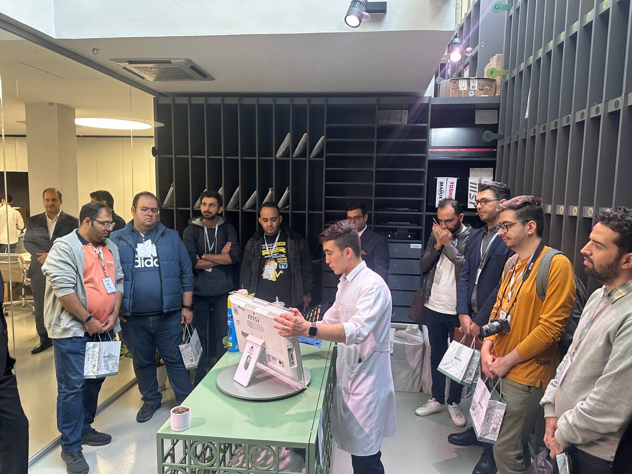 اولین all in one مجهز به پردازنده نسل 13 اینتل با رم DDR5