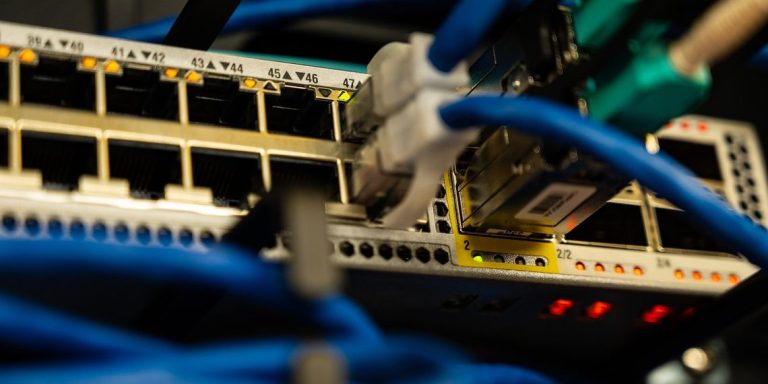 نحوه مشاهده IP در لینوکس برای مدیریت شبکه ها
