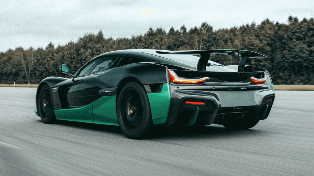 رکورد دنده عقب رفتن شکسته شد! 275 کیلومتر بر ساعت