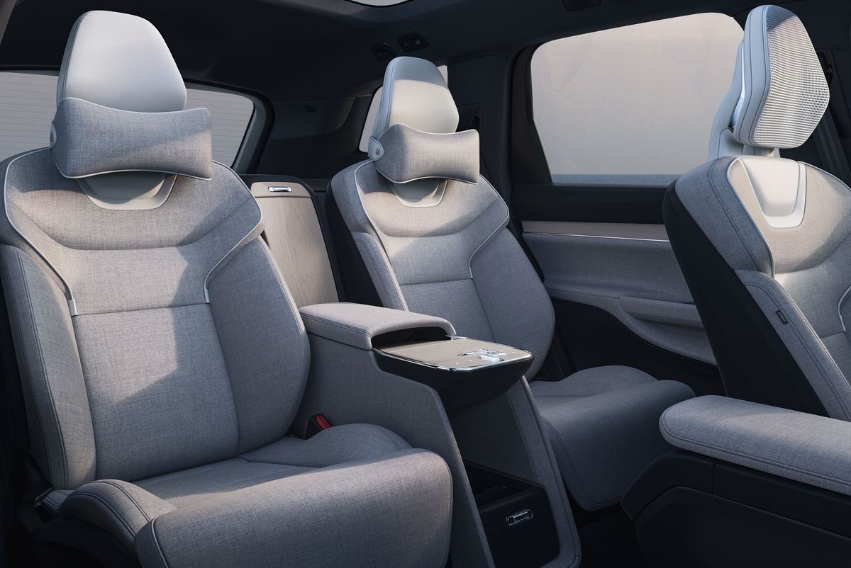 معرفی ماشین Volvo EX90 Excellence