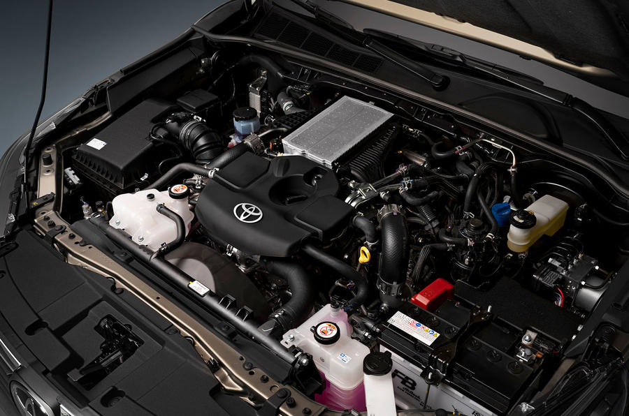 آپشن هیبریدی در تویوتا هایلوکس