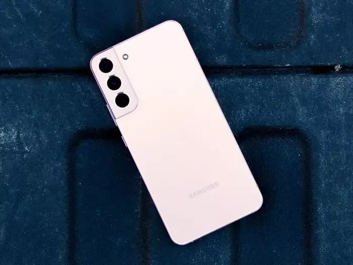 سامسونگ تأیید کرد: قابلیتهای هوش مصنوعی Galaxy AI به گلکسی S22 نخواهند آمد.