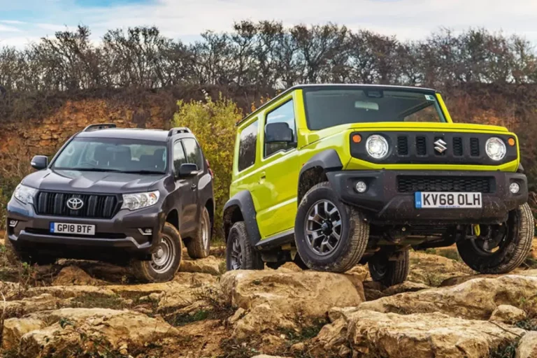 رئیس تویوتا سوار بر سوزوکی جیمنی در نمایشگاه خودرو