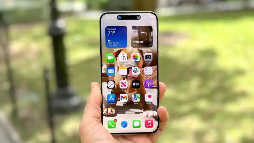 کشف اولین تروجان iOS؛ بدافزاری که حساب بانکی شما را خالی میکند.