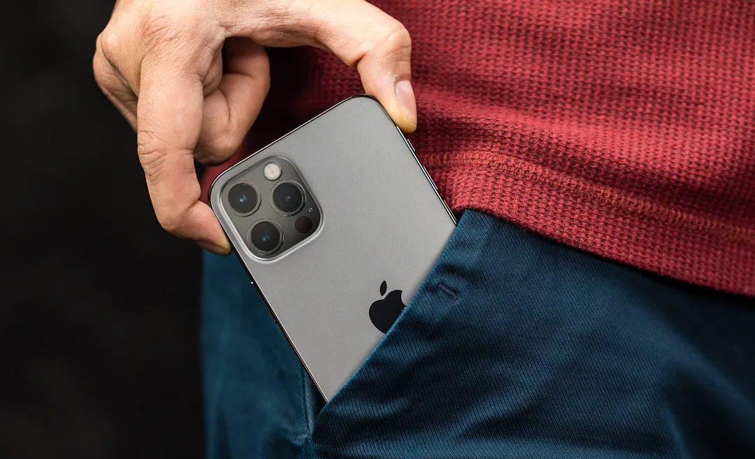 با انتشار آپدیت iOS 17.4، پشتیبانی از سایدلود رسماً به آیفون آمد.