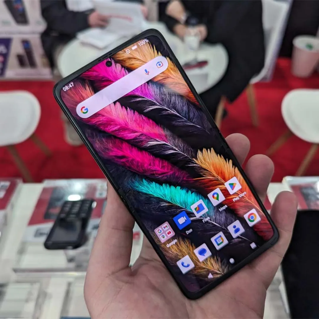 انرجایزر با کنارزدن نوبیا، ارزانترین گوشی تاشو دنیا را بهنمایش گذاشت