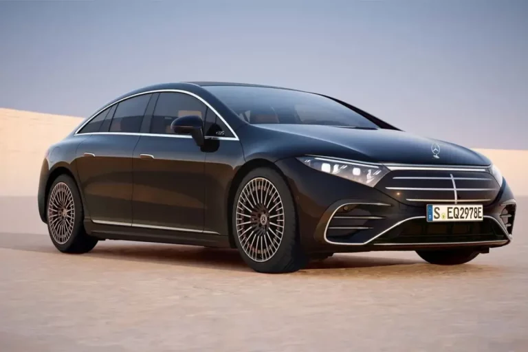 مرسدس بنز EQS مدل 2025 با ظاهر جدید رونمایی شد.