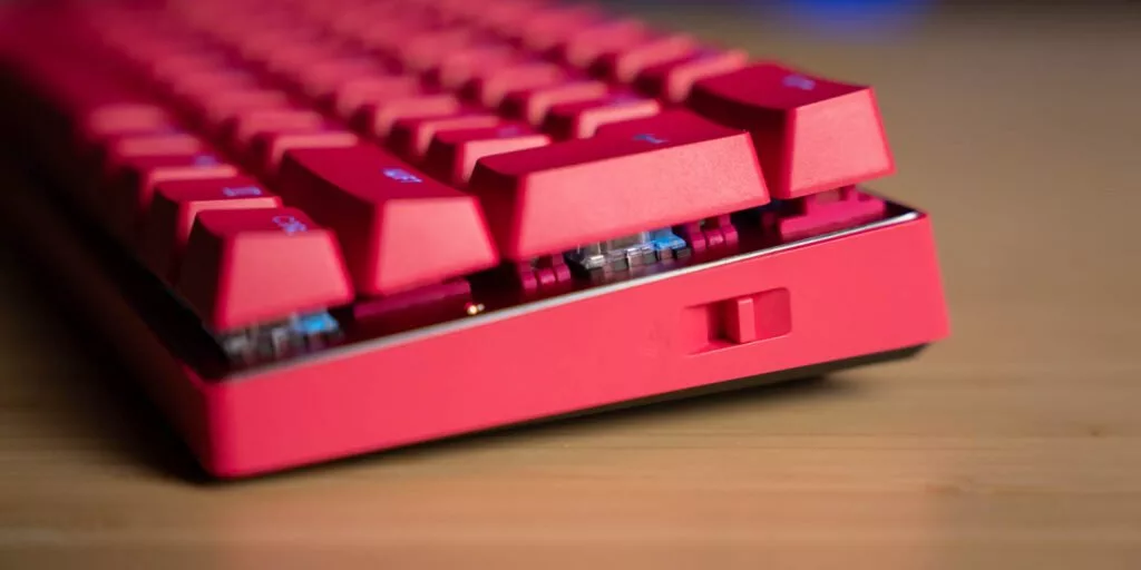 کیبورد گیمینگ لاجیتک G Pro X 60 معرفی شد؛ کوچک با قابلیتهای شخصیسازی