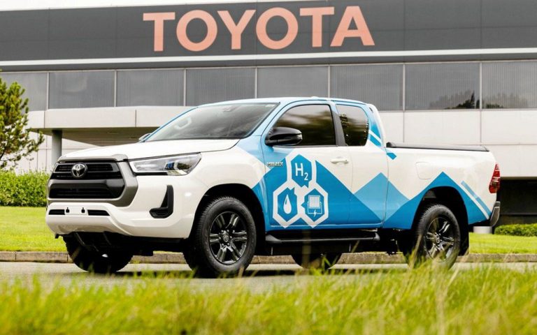 هایلوکس تویوتا با سوخت هیدروژنی در مرحله نهایی تست خود قرار دارد