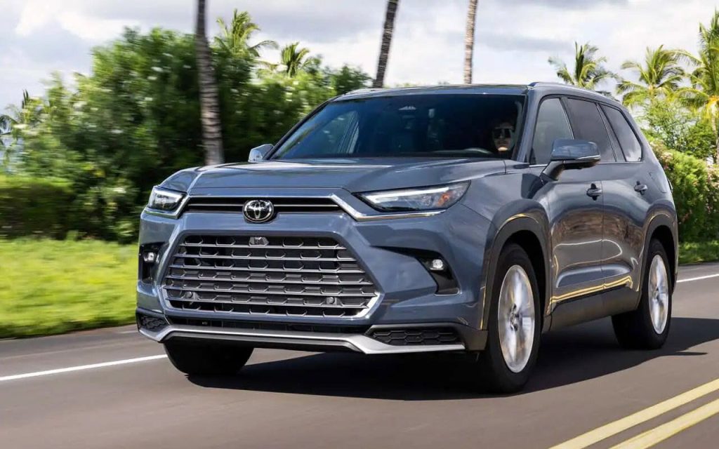 توقف فروش تویوتا گرند های لندر و لکسوس TX