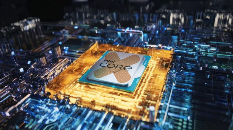 اینتل از ارائه راهکار رفع مشکل ناپایداری پردازنده های نسل 13 و 14 خبر داد