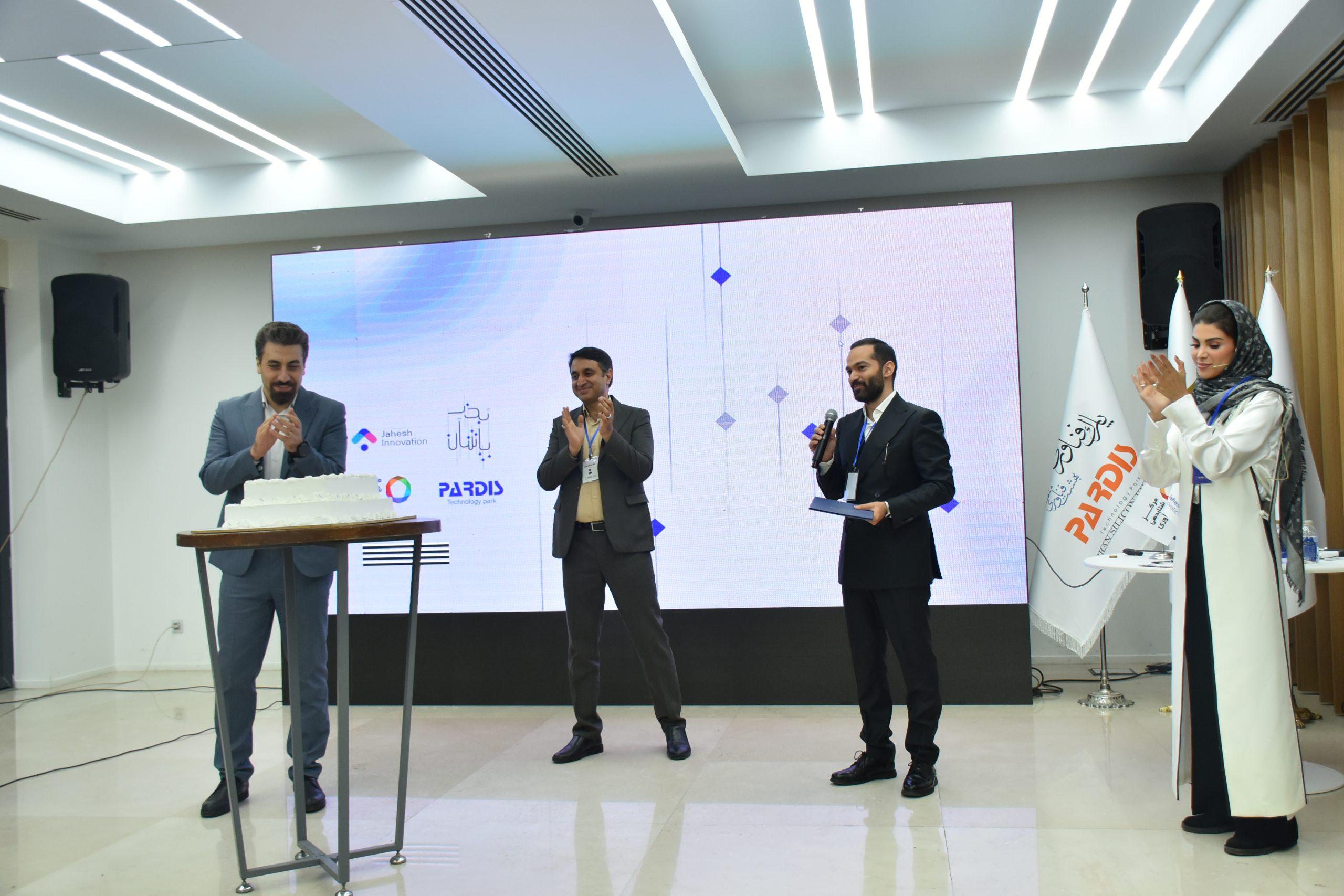 "بذرپاشان" فرصتی برای رقابت شتابدهنده ها