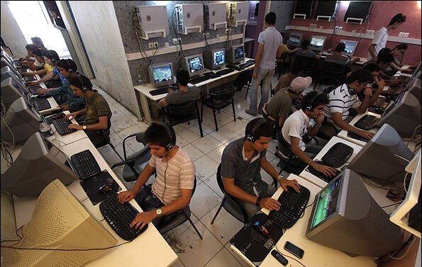 شغل کافی نت چیست؟ چالش ها و خدمات کافی نت