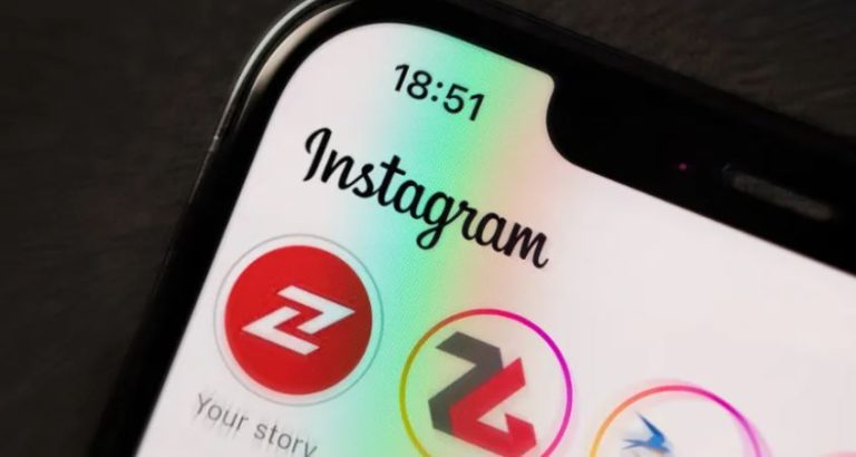 کلاژ خاطرات ۲۰۲۴: بهترین لحظات سال رو در استوری اینستاگرام جاودانه کن!