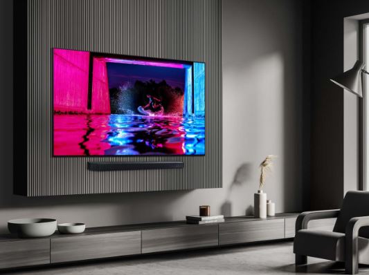 سامسونگ OLED S90D: سینما را به خانه بیاورید