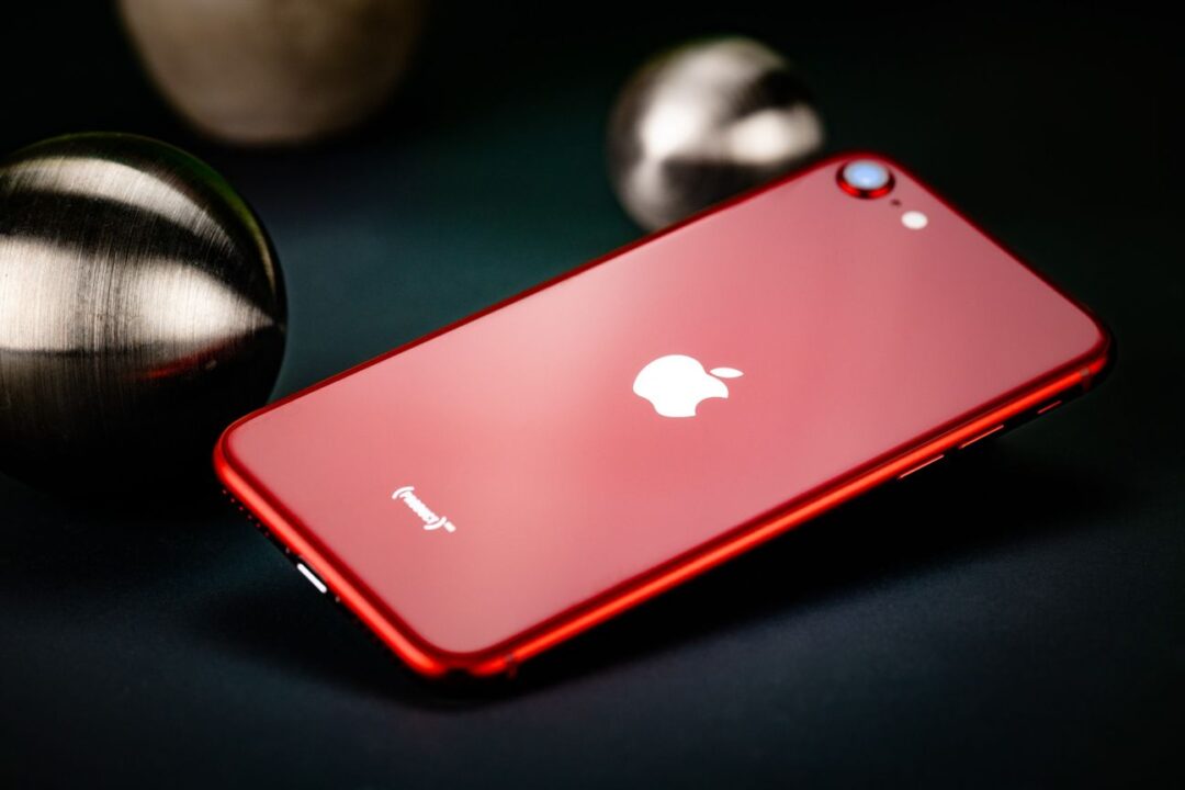 اپل احتمالاً سری iPhone e را به چرخه بهروزرسانی سالانه اضافه میکند
