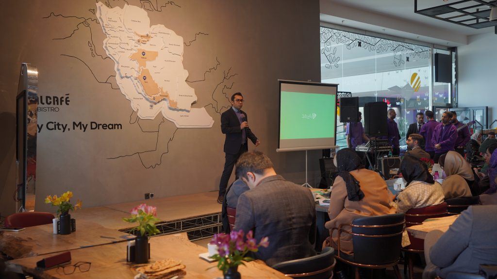 «بانی مد ۱۰ ساله شد؛ از یک ایده جسورانه تا انقلاب در خرید آنلاین فشن»

