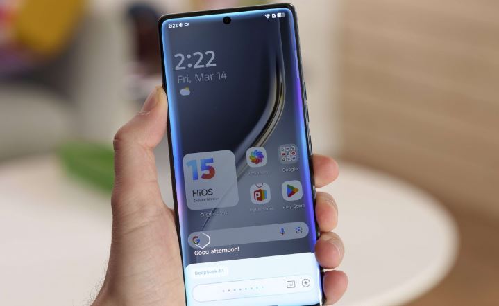 با Tecno Camon 40 Pro 5G، آینده در دستان شماست: جعبهگشایی یک شاهکار!