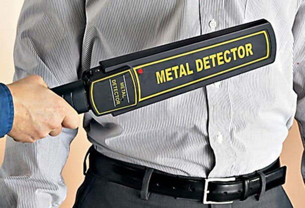 تفاوت راکت بازرسی بدنی و گیت بازرسی فلزیاب