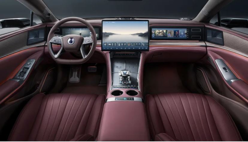 پادشاهی بریتانیا در محاصره هیولا: BYD DENZA با قدرت 1000 اسب بخار به میدان می‌آید!