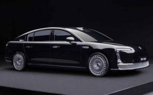 Huawei از طراحی داخلی بی‌نظیر Maextro S800 پرده برداشت