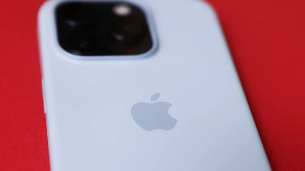 پرده‌برداری از iOS 19: دسکتاپ آیفون و سیری با هوش مصنوعی پیشرفته در راهند