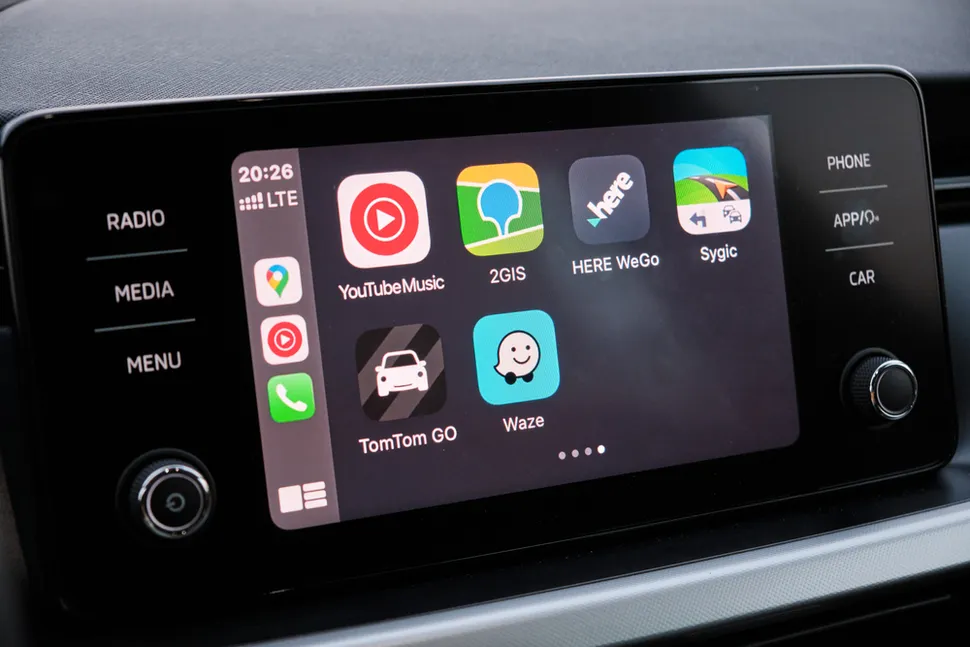 انقلابی در CarPlay: تمام قابلیتهای جدید iOS 18.4 را کشف کنید