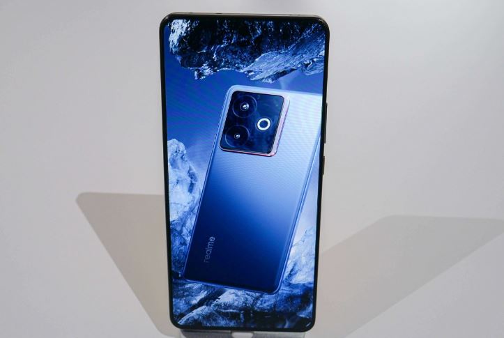 بررسی میدانی Realme GT 7T: شاهکار جدید در گوشیهای گیمینگ مقرونبهصرفه
