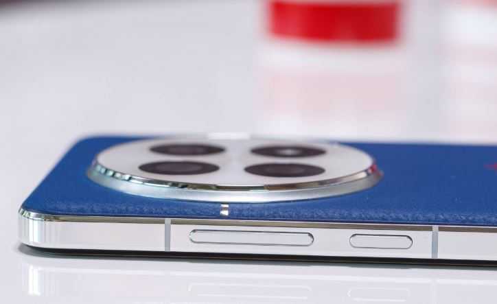  اولین تصاویر و مشخصات OnePlus 15 قبل از رونمایی رسمی