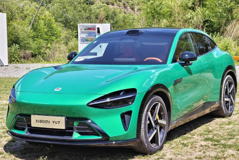 شیائومی YU7، غول جدید بازار خودروهای برقی: ۱۲ دلیل برتری شاسی‌بلند انقلابی شیائومی بر تسلا مدل Y