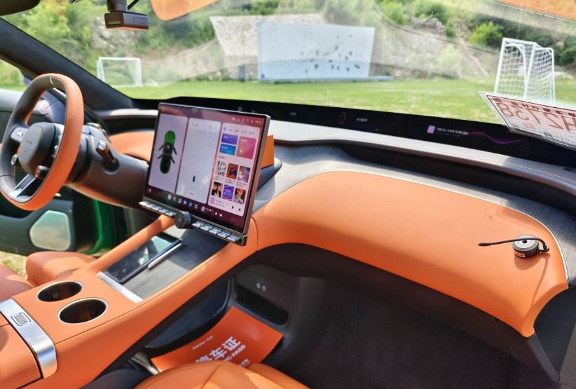 شیائومی YU7، غول جدید بازار خودروهای برقی: ۱۲ دلیل برتری شاسی‌بلند انقلابی شیائومی بر تسلا مدل Y