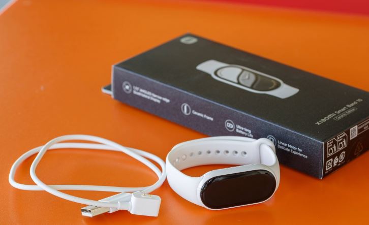 بررسی Xiaomi Smart Band 10؛ رقیب جدید برای سلطنت گجتهای پوشیدنی اقتصادی