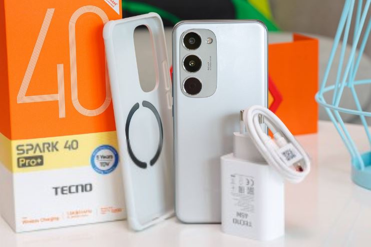 تTecno Spark 40 Pro+: طراحی خیرهکننده و امکانات کامل در یک نگاه!