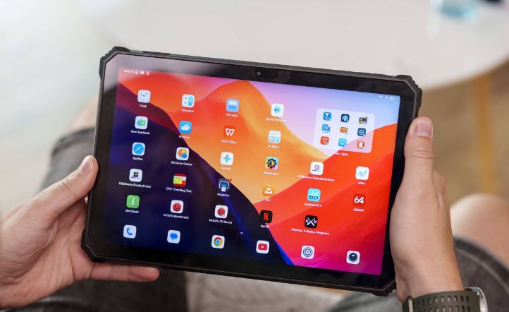 Blackview Active 12 Pro 5G؛ تبلتی با پروژکتور داخلی، ترکیبی متفاوت
