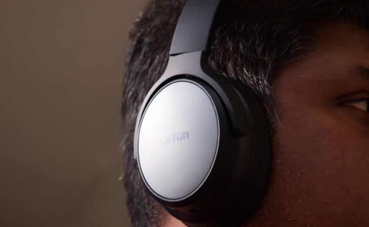 بررسی EarFun Tune Pro؛ هدفون بیسیم قدرتمند با عمر باتری بالا و قیمت اقتصادی
