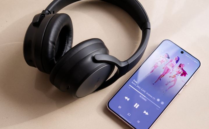 بررسی EarFun Tune Pro؛ هدفون بیسیم قدرتمند با عمر باتری بالا و قیمت اقتصادی