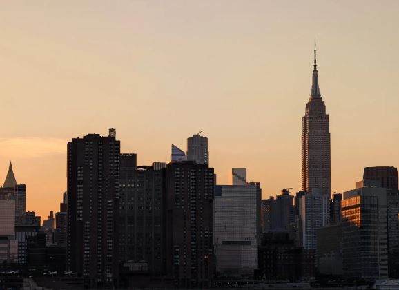 ۰۰۰ یوانی؛ دلیل صدور «بیمه مالیاتی» توسط شیائومی، نیو و لی اتو در چین چیست||معمای ۱۵