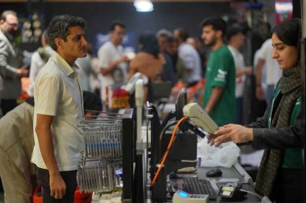 افتتاح نخستین سوپرمارکت حضوری دیجی‌کالا؛ آیا تجربه خرید تغییر می‌کند