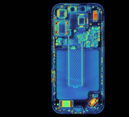 افشای رازهای آیفون ۱۷ پرو؛ iFixit: تعمیر این گوشی دشوارتر از همیشه