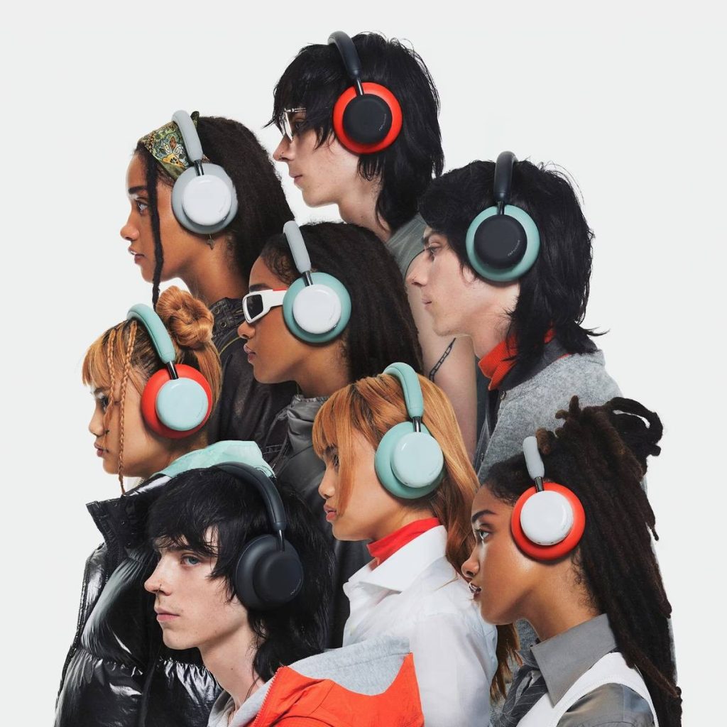 CMF Headphone Pro معرفی شد: ۱۰۰ ساعت شارژ، کنترل فیزیکی و قابلیت شخصی‌سازی بی‌نظیر