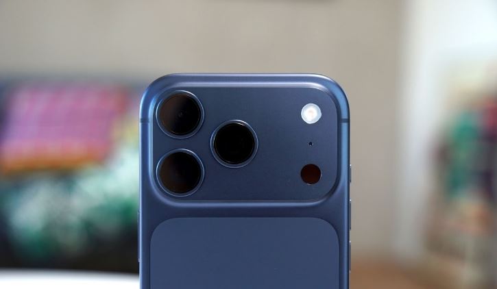 بررسی آیفون 17 پرو؛ بازگشت اپل با بدنه آلومینیومی و تغییرات چشمگیر