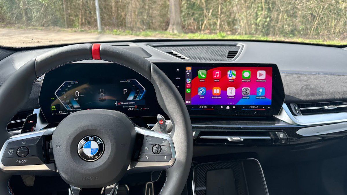 ادعای جنجالی BMW: علاقه کاربران به CarPlay و Android Auto واقعی نیست