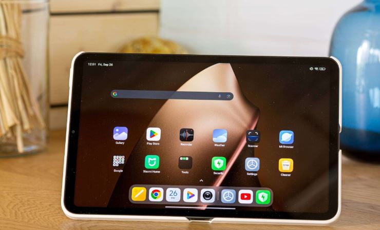 جعبهگشایی Xiaomi Pad Mini؛ بازگشت شیائومی به تبلتهای کوچک با تراشه ۳ نانومتری و دو پورت USB-C