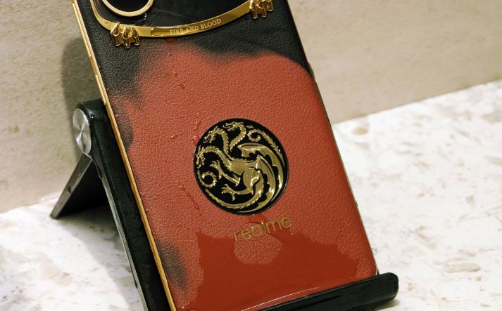 جعبه‌گشایی نسخه محدود Realme 15 Pro با تم Game of Thrones