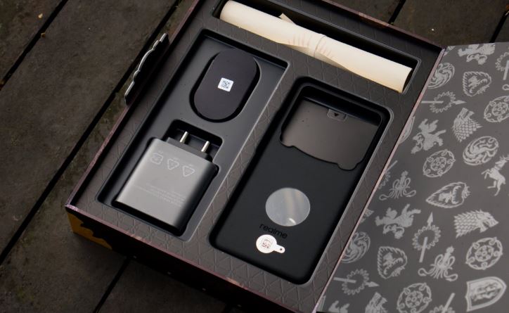 جعبه‌گشایی نسخه محدود Realme 15 Pro با تم Game of Thrones